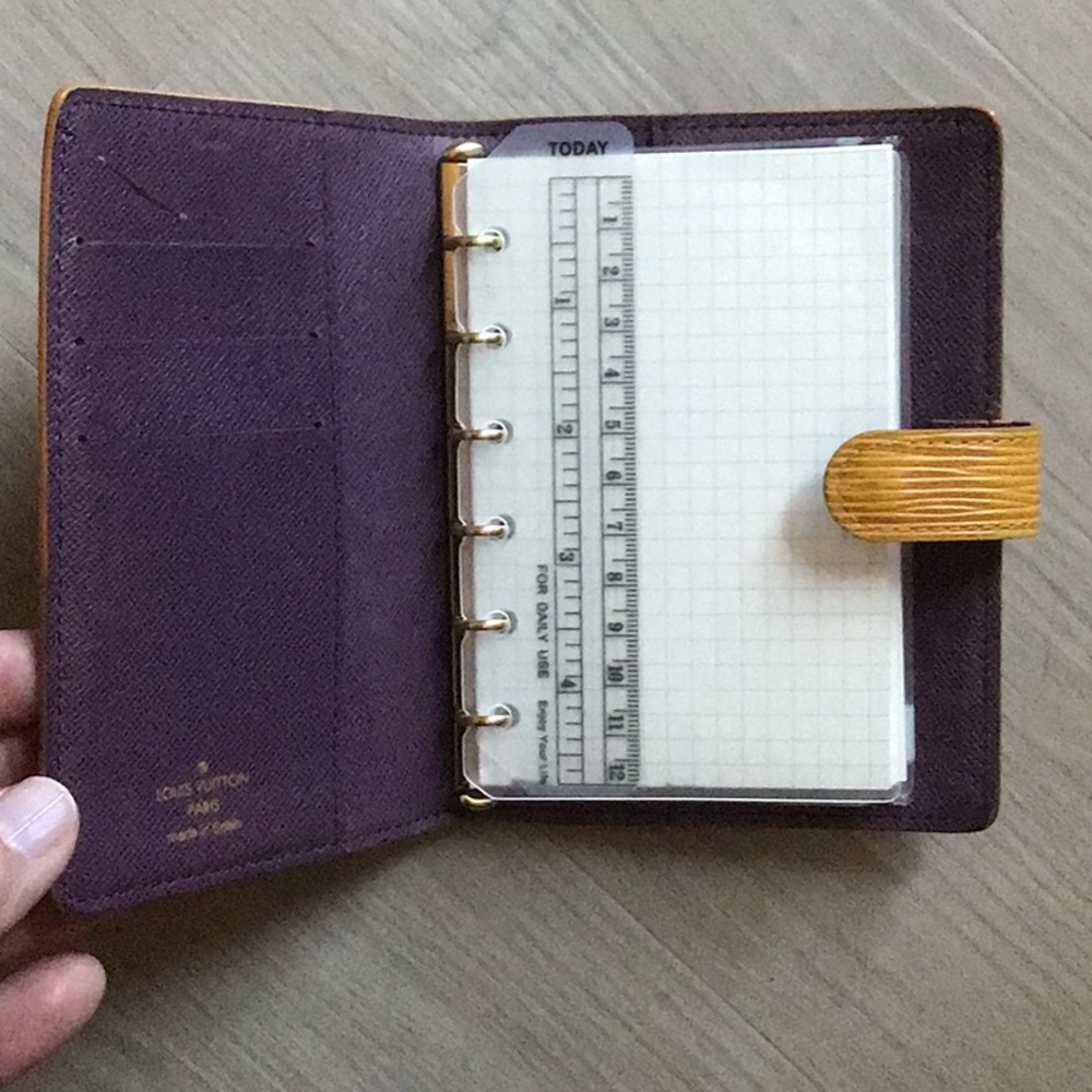 Louis Vuitton Tan Epi Leather Small Agenda Cover - Picture 5 of 7